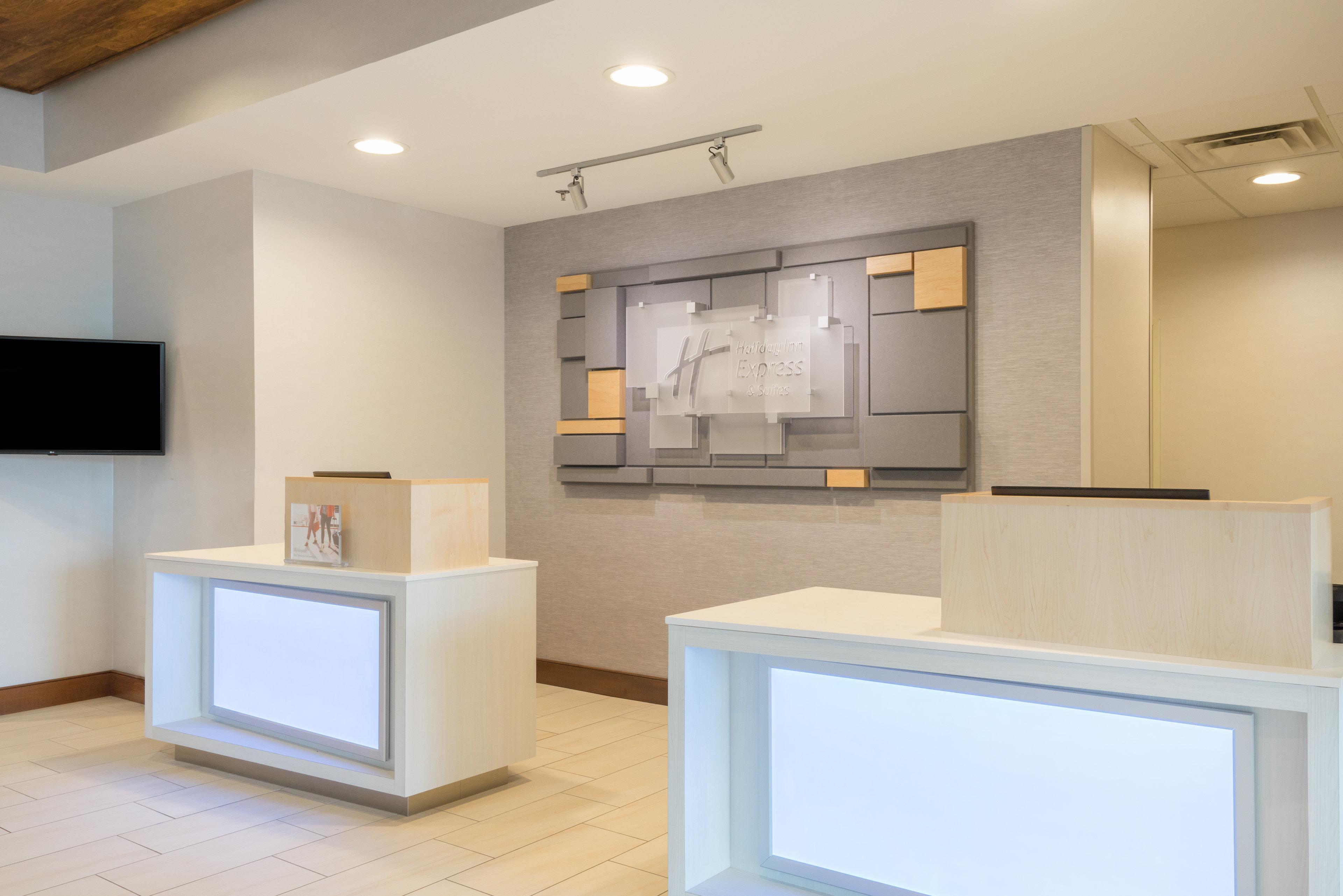 Holiday Inn Express Hotel & Suites Frankfort By Ihg Εξωτερικό φωτογραφία