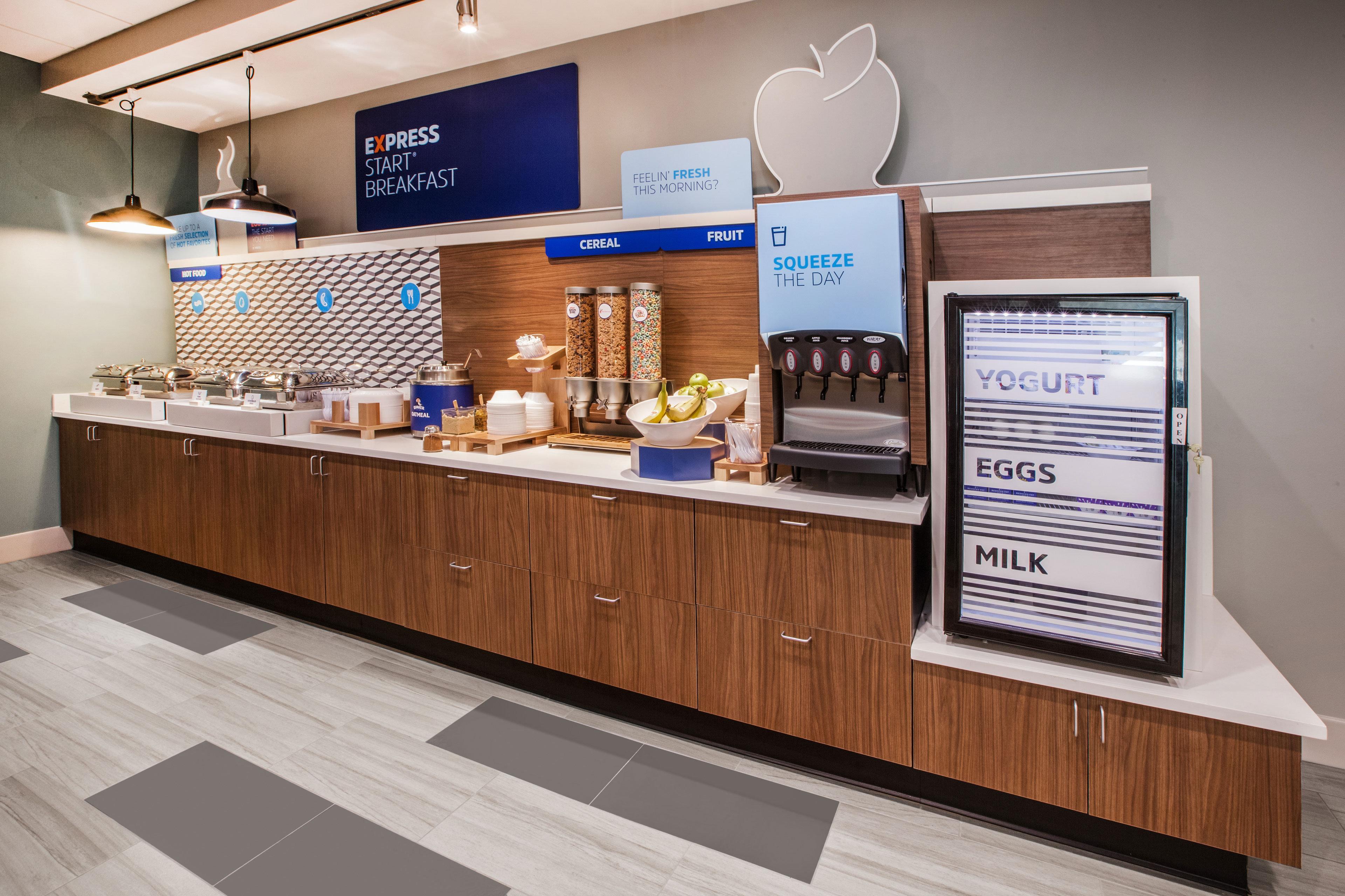 Holiday Inn Express Hotel & Suites Frankfort By Ihg Εξωτερικό φωτογραφία
